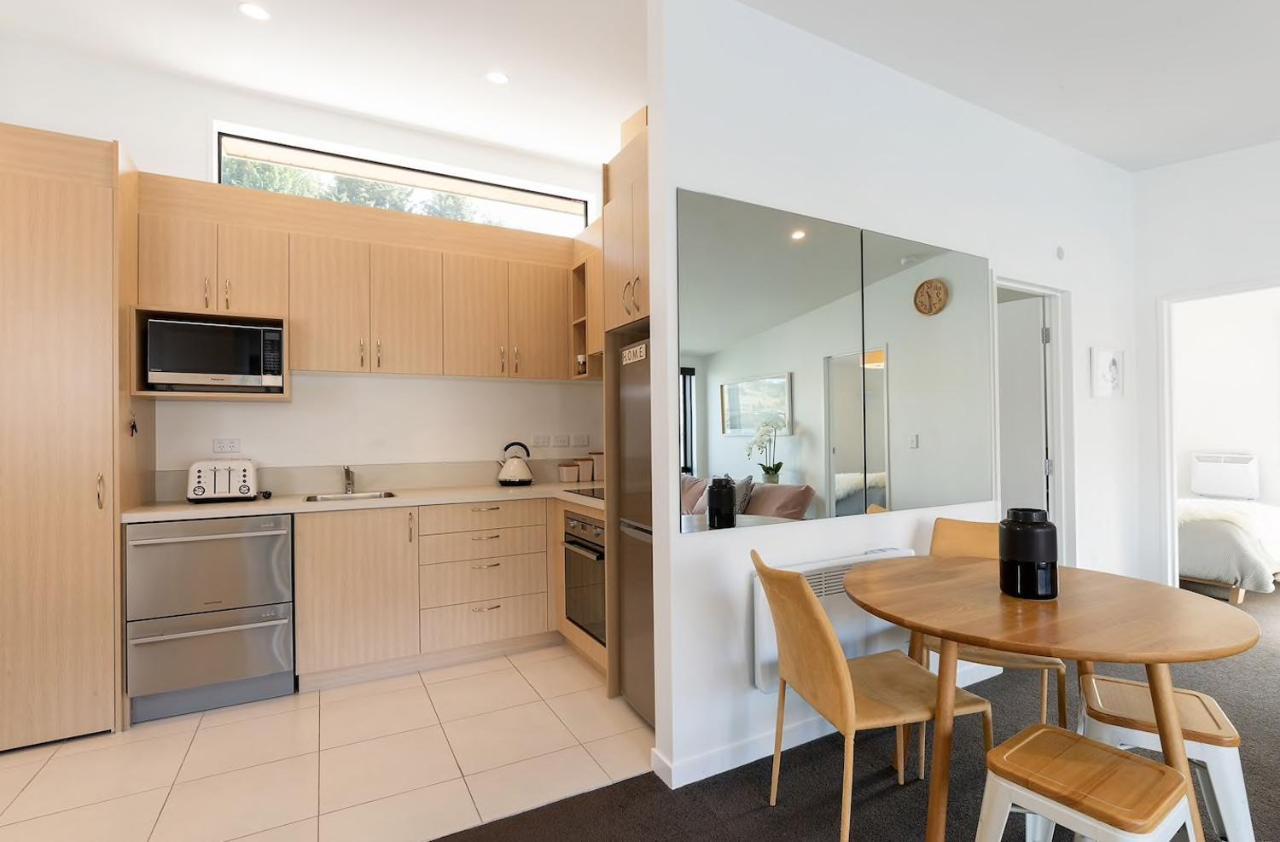 קווינסטאון 'Lakelife' Lake Front Apartment מראה חיצוני תמונה