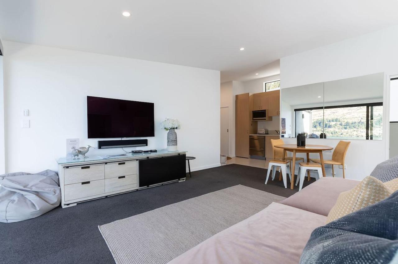קווינסטאון 'Lakelife' Lake Front Apartment מראה חיצוני תמונה